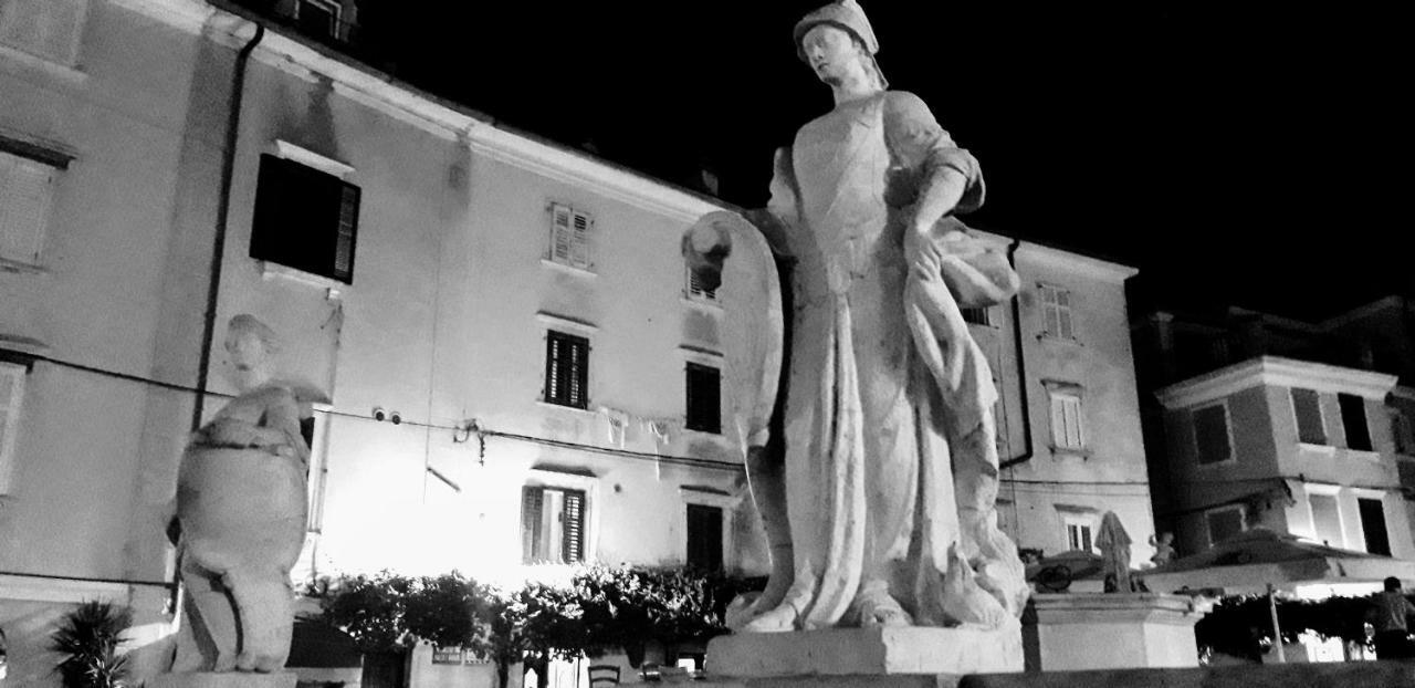 Apartments Primo Maggio Piran Bagian luar foto